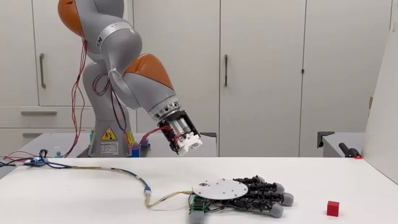 Kendi Başına Yürüyebilen ve Ayrılabilir Robota El